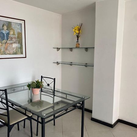 Apartaestudios Laureles Medellín Exteriör bild