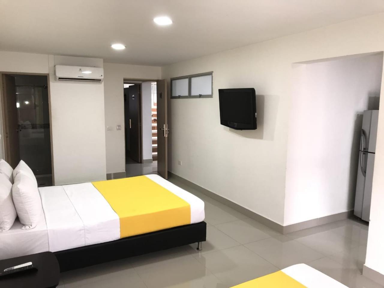 Apartaestudios Laureles Medellín Exteriör bild