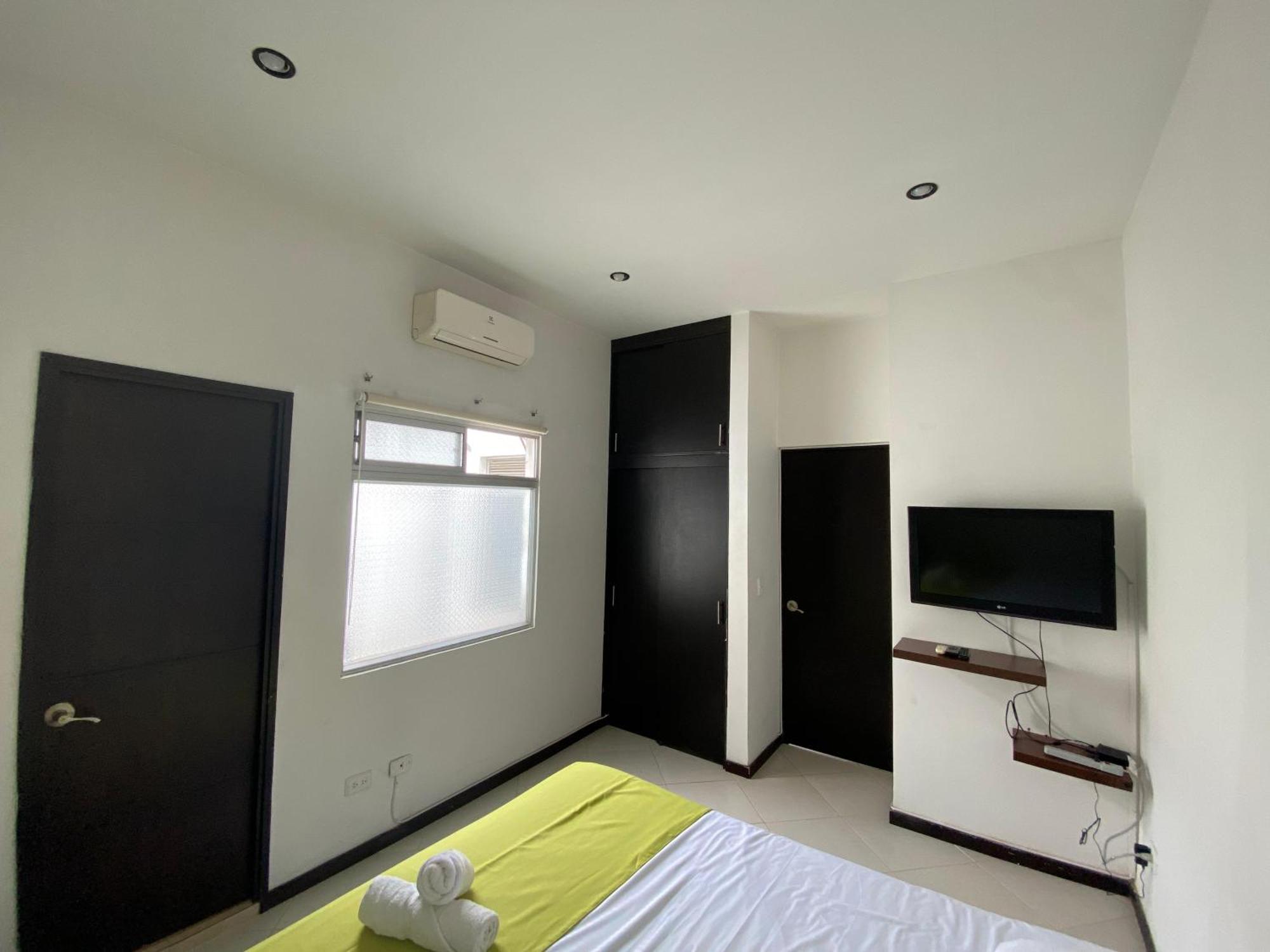 Apartaestudios Laureles Medellín Exteriör bild